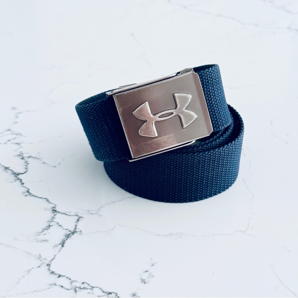 Men’s Under Armour Navy Webbing Belt with Brushed Metal Logo Buckle